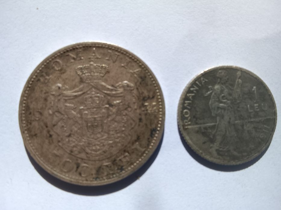 De vânzare două monede românești de argint