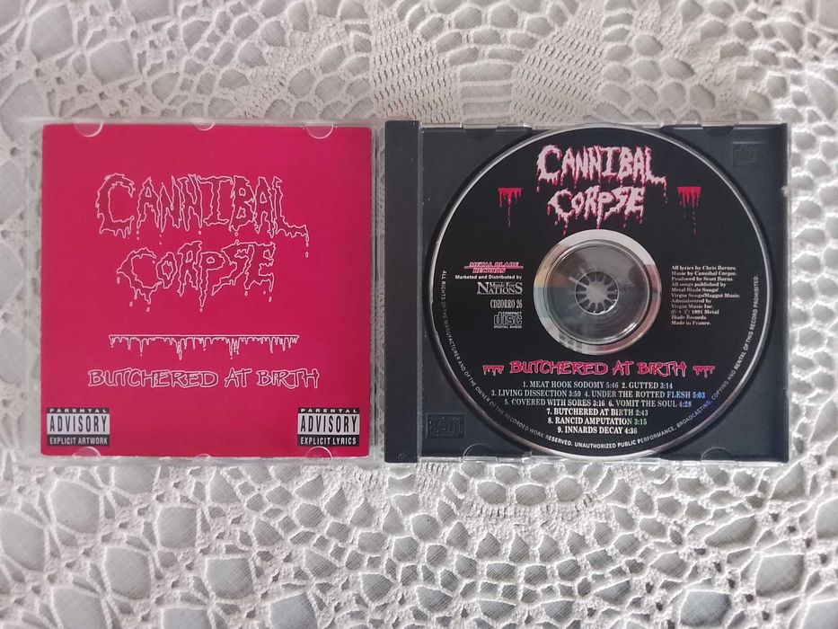 Cannibal Corpse-Butchered at Birth и Tomb of Mutilated