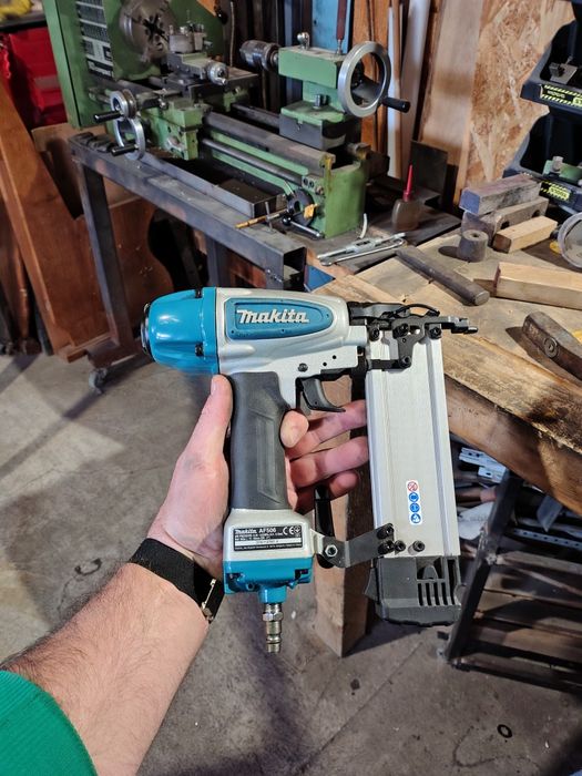 Vand Makita AF506