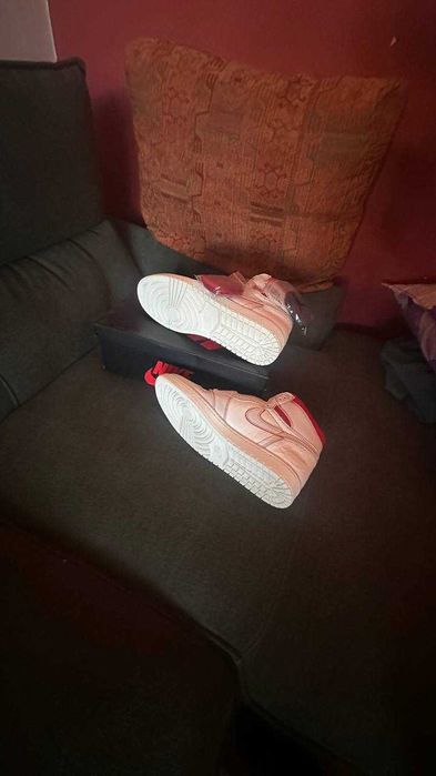 Air Jordan 1 High OG Phantom Red