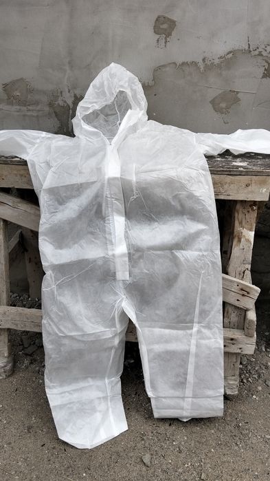 Защитный     костюм