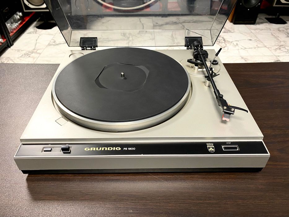 Vintage грамофон Grundig