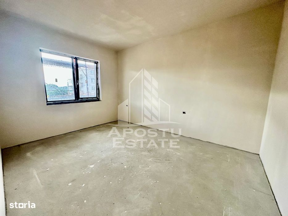 Apartament cu 3 camere, 2 bai, etaj 1, zona Lidl din Giroc