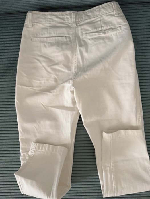 Pantaloni chino • Zara• 34