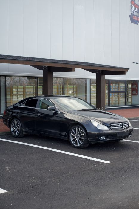 Dezmembrez Mercedes CLS320 350CDI CGI W219 bara capota far aripa sbc