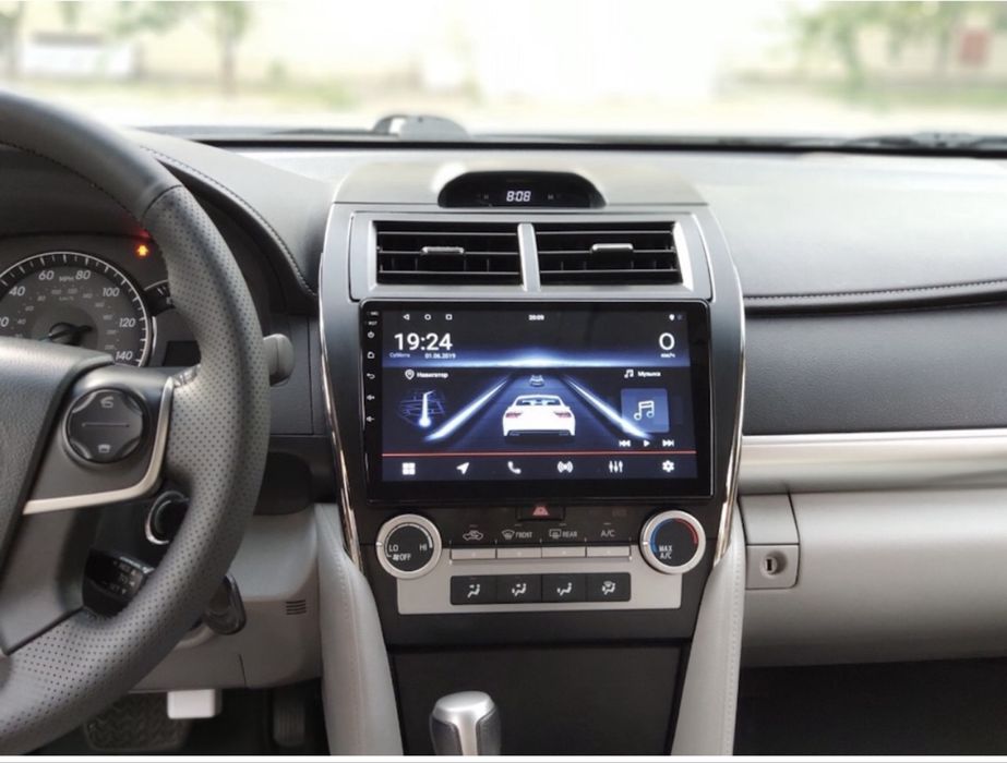 Продам манитор для машины камри 50