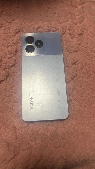 Продам vivo y35, realme note 50