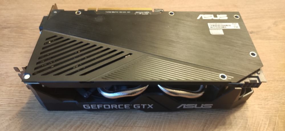 Asus Tuv GTX1660 SUPER Видеокарта
