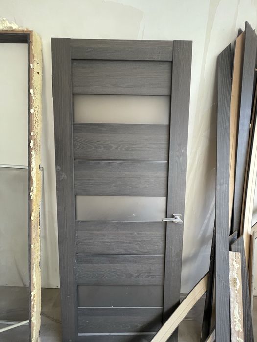 Продается 2 двери в хорошем состояний