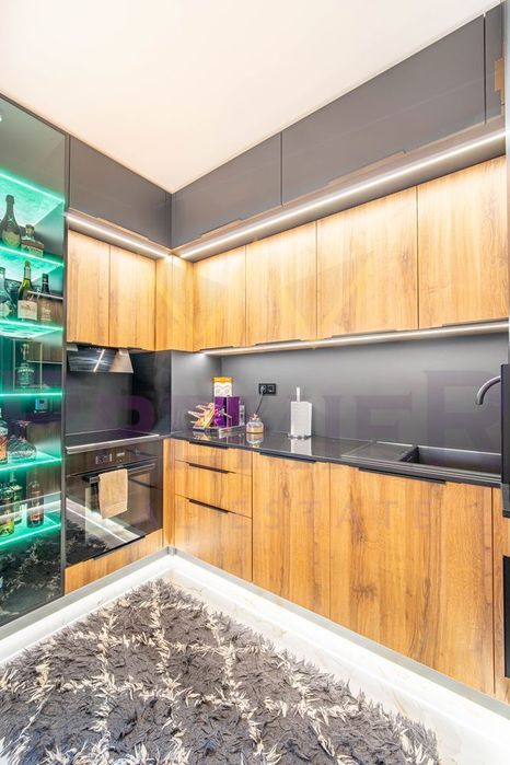 Продава се Тристаен апартамент в Варна, Чайка - 117 кв.м за 4231 €/кв.м - Снимка #5