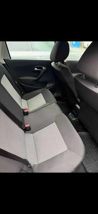 VOLKSWAGEN Polo 2011 — imagine 3