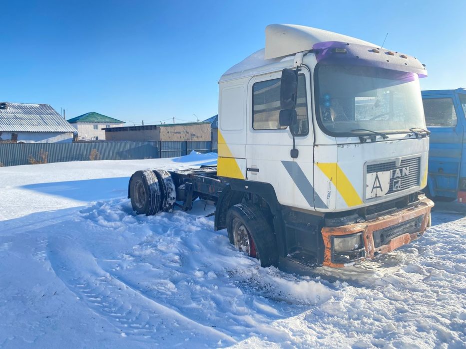 Продам тягач ман