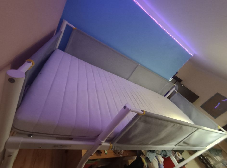 Легло на горен етаж икеа Vitval + матрак