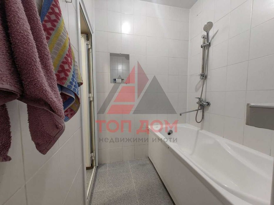 Дава се под наем Двустаен апартамент в Варна, Левски - 70 кв.м за 548.25 € - Снимка #9