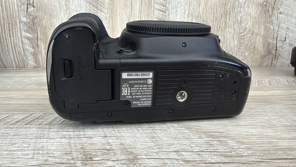 Canon 5D Mark IV
