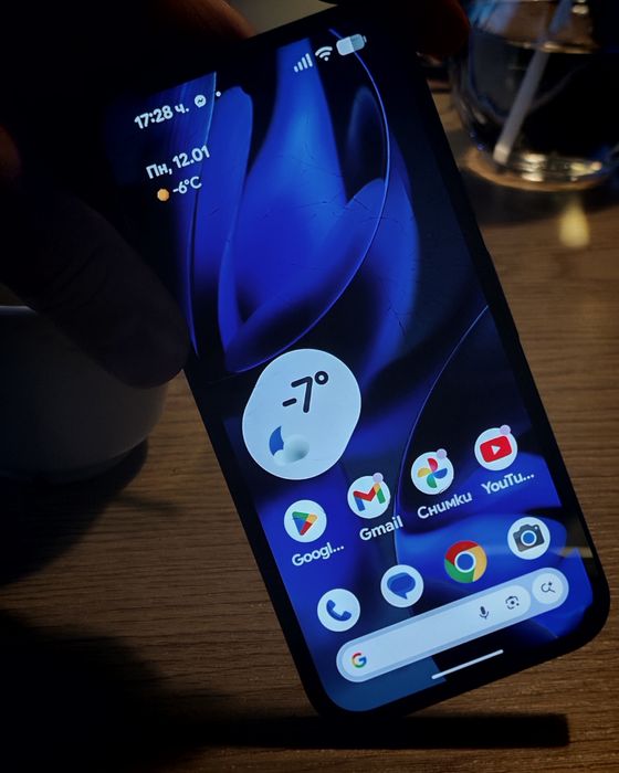 Google pixel 9a, от Амазон