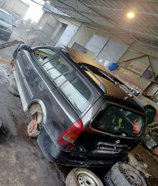 Hayon / Haion cu luneta Opel Astra G