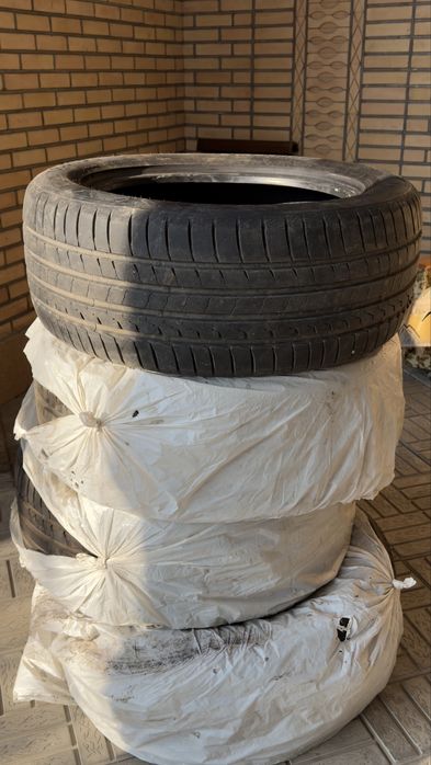 Резина на джип в хорошем состояние