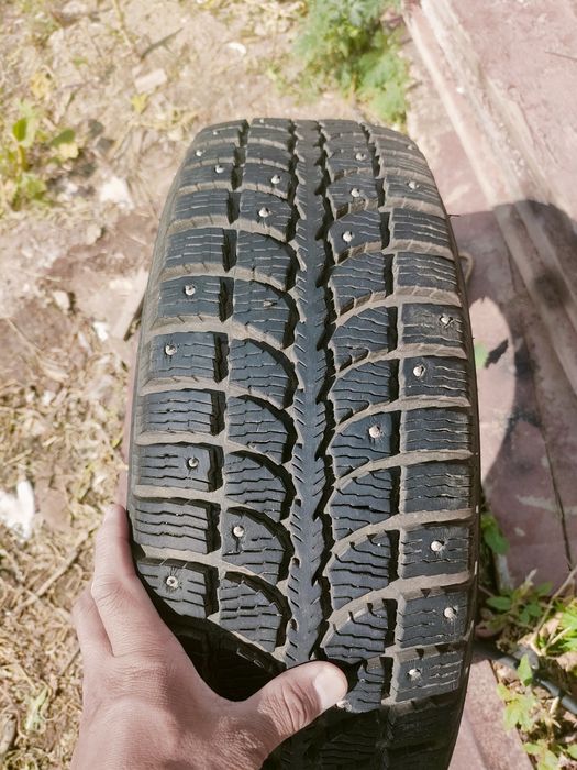 Продам зимнин шины R15 в отличном сост!