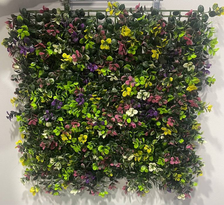 Декоративный искусственный забор с цветами