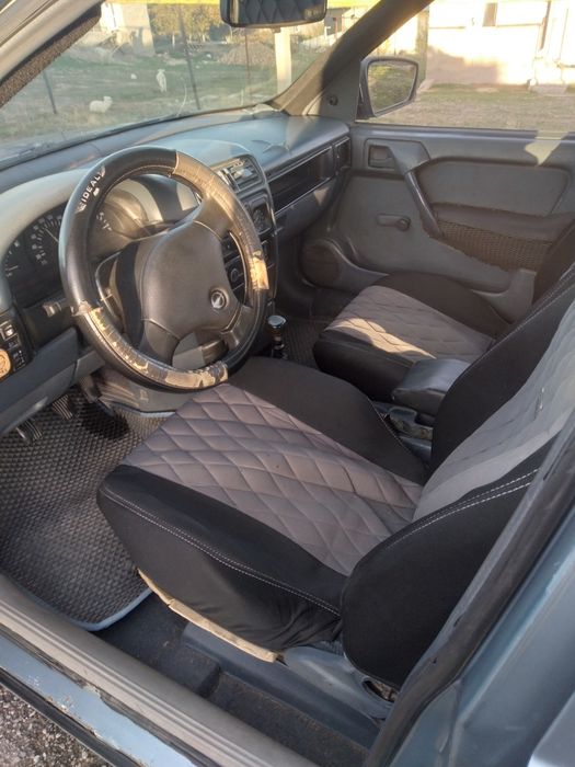 Опель вектора 1990