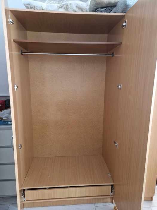 Шкаф простой мебельный