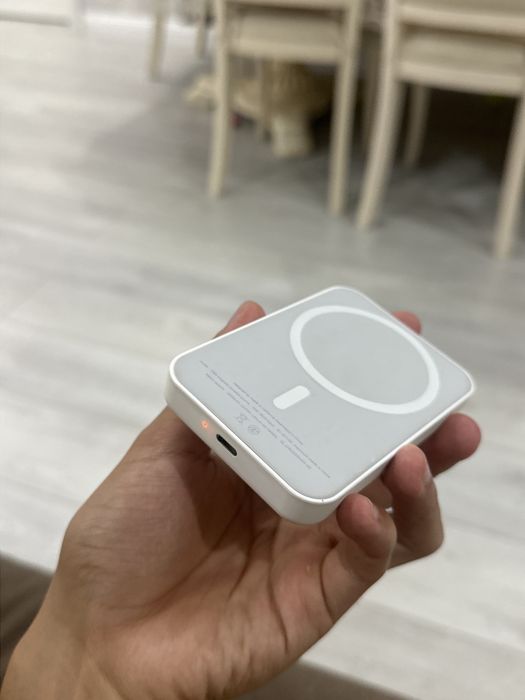 Продам Повербанк PowerBank Apple Iphone.