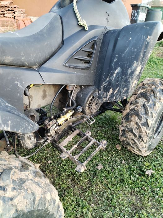 Vând Atv 150 CC automat