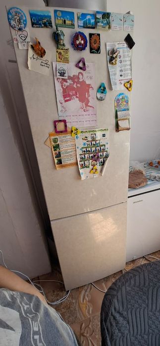 Продам холодильник