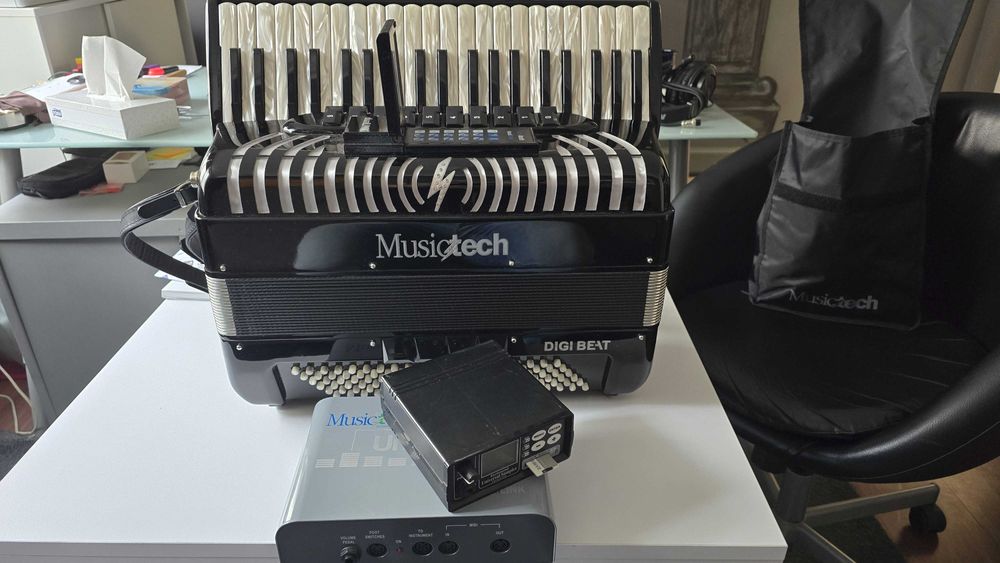 acordeon Musictech NOU