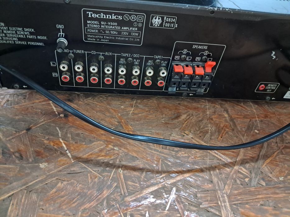 Усилвател technics su - v500