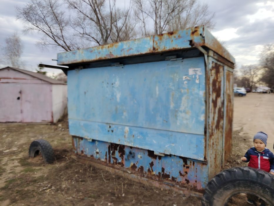 Продам Киоск железный.