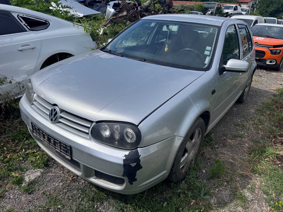 НА ЧАСТИ! VW Golf 4, 1.9 Tdi, 131 - R32 предна броня, 2003 г. Голф 4