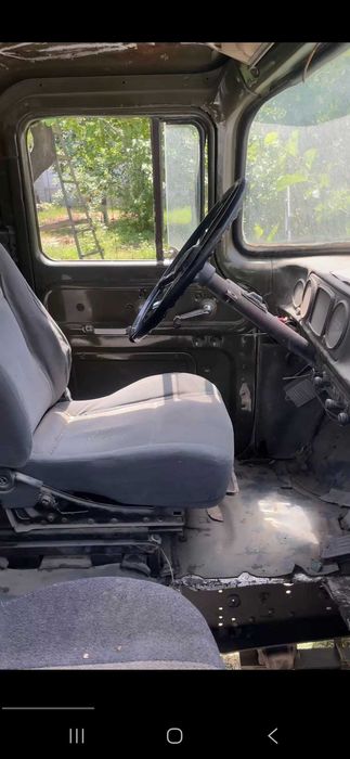 Зил 130 маркали юк автомашинаси