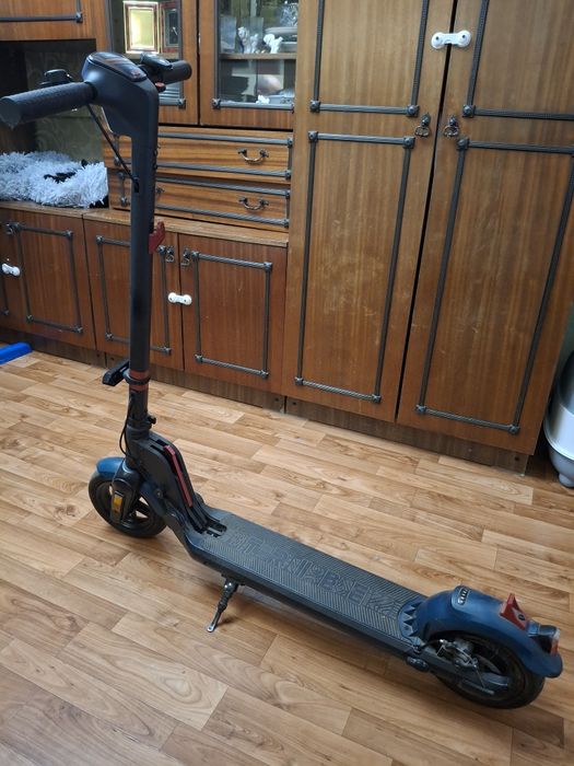 Продам электросамокат TRIBE