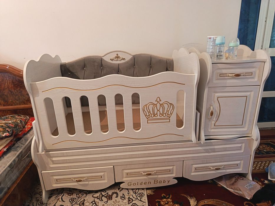 Люлька (3 в одном) кровать и комод продается СРОЧНО