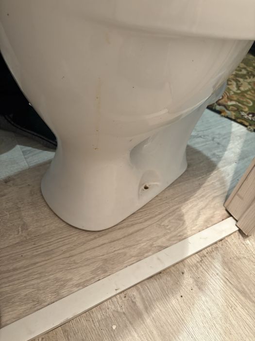 Унитаз б/у в отличном состоянии