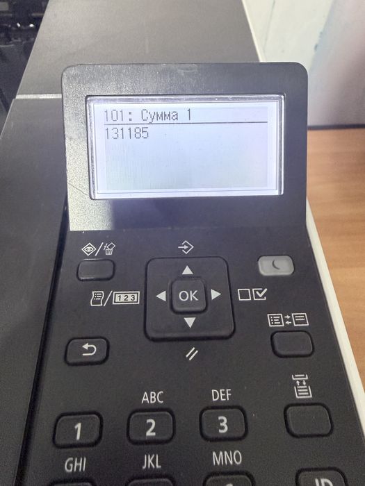 Продам принтер Canon LBP352X