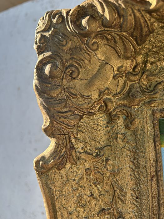 Tablou vechi pe panza