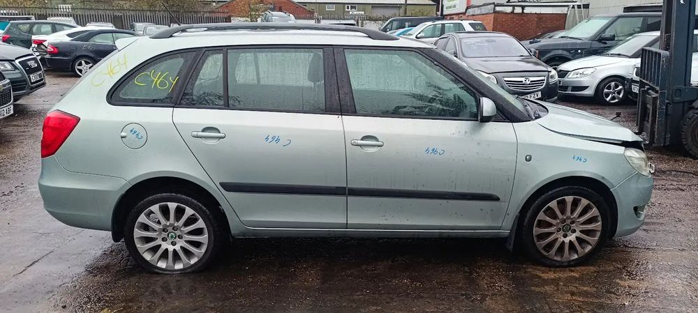 Dezmembrari / Dezmembrez Skoda Fabia 2 Combi (5J, 545) 1.6 TDI CAYC cutie viteze manuala cod culoare LF7W