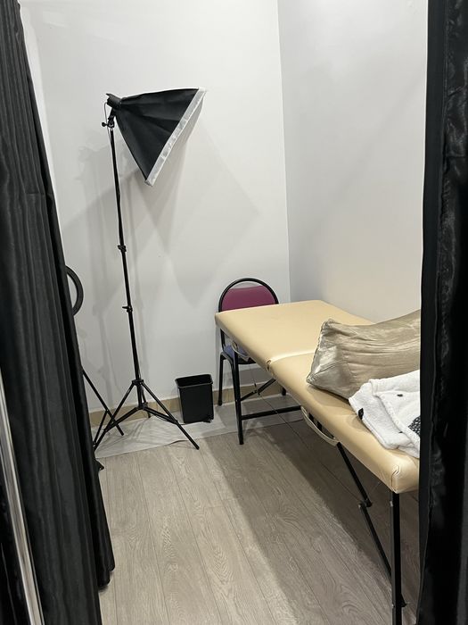 Аренда кушетки и стол бровиста