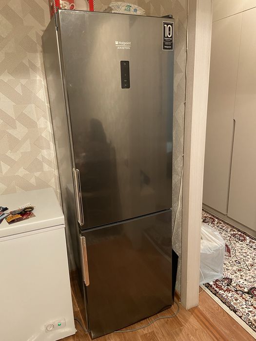 Продам холодильник