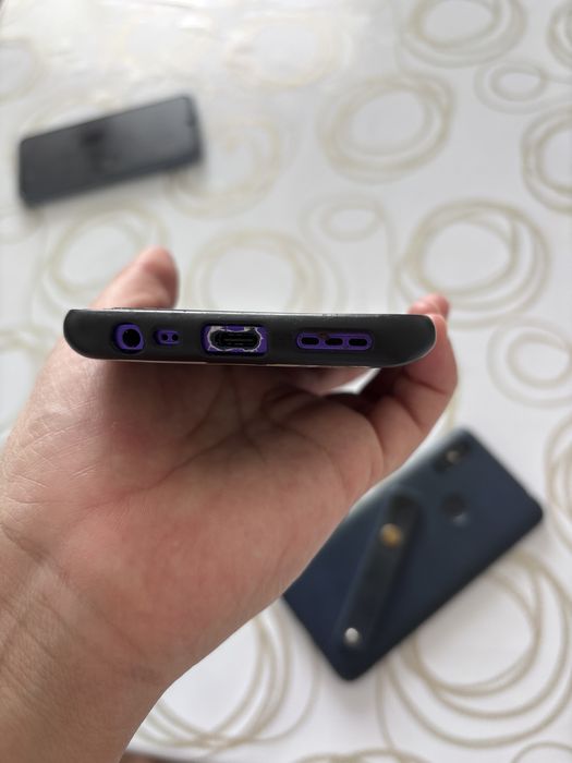 Телефоны    Xiaomi  в  хорошем состоянии,