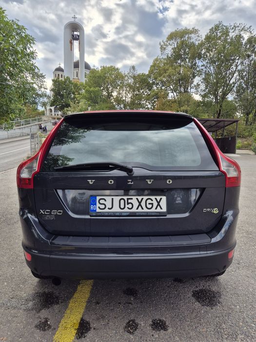 VOLVO XC60 2011 — imagine 4