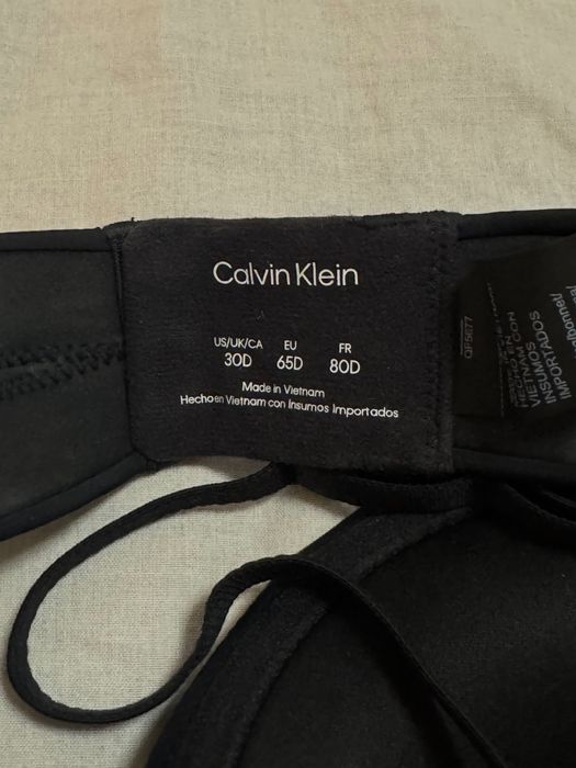 Calvin Klein нов сутиен