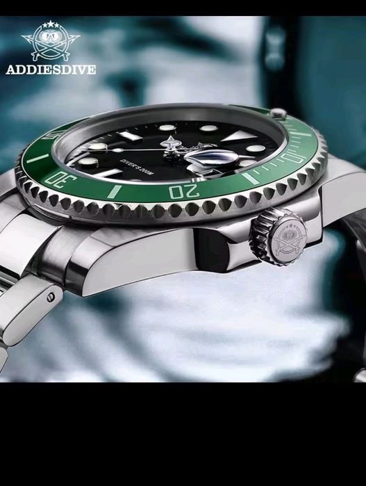 Дайвър на ADDIESDIVE 200 метра