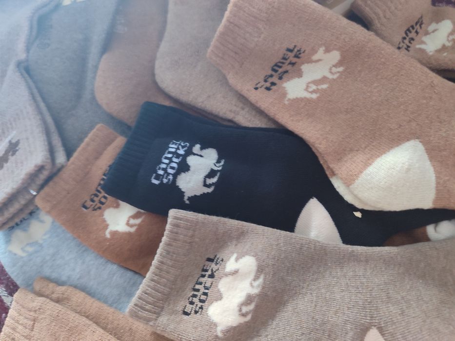 Продам верблюжьи носки.