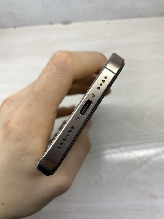 iPhone 16 Pro Max Desert