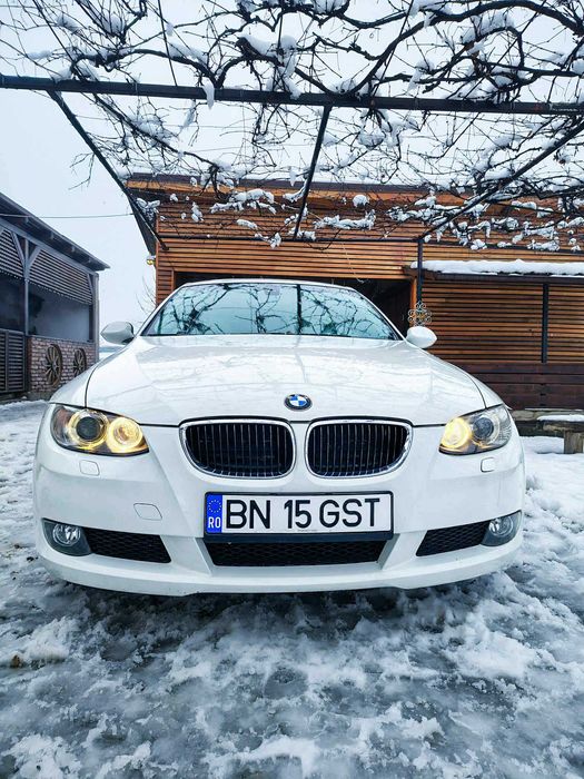 Vând BMW 320i E92