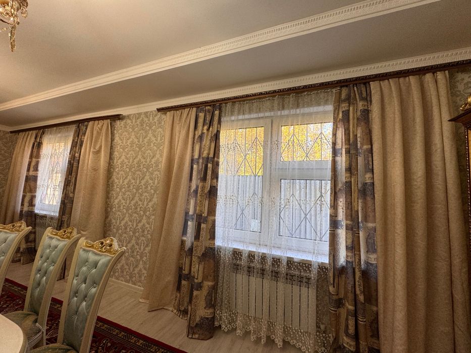 Продам шторы для зала